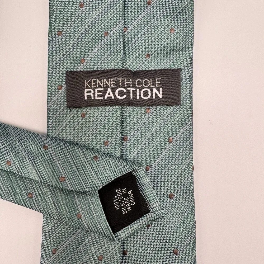 Kenneth Cole Reaction 100% Silk Men's Tie Mint/sage Green Tan Necktie Diagonal